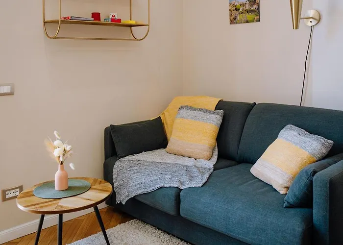 Apartment Modern In Cornelia Rom